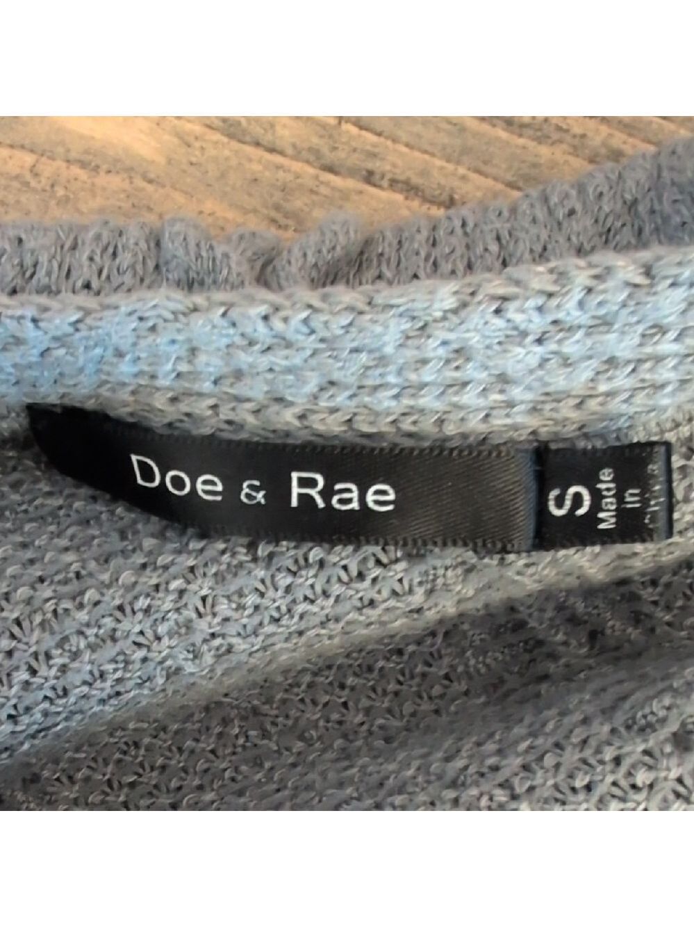 Doe & Rae Stylish Gray Knit Sweater S R123 - Picture 7 of 7
